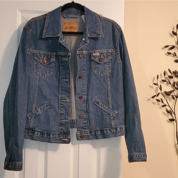 Levi's Signature Denim Jacket NWOT - Size M - Picture 1 of 7